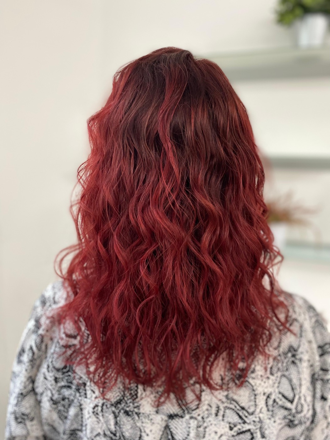 Péče a styling přirozeně vlnitých vlasů